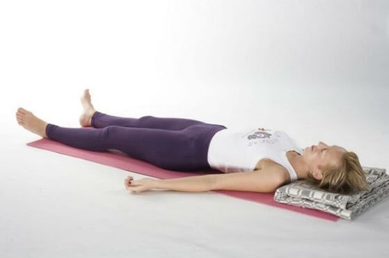 Poza shavasana din yoga pentru pierderea in greutate