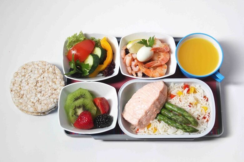 Mâncăruri sănătoase incluse în meniul de nutriție adecvat pentru pierderea în greutate