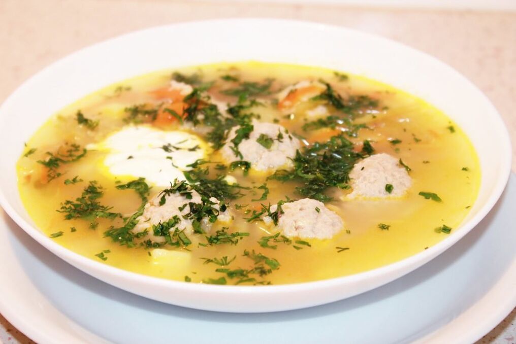 Supa de chiftele este ideală pentru faza de „Alternare a Dietei Dukan